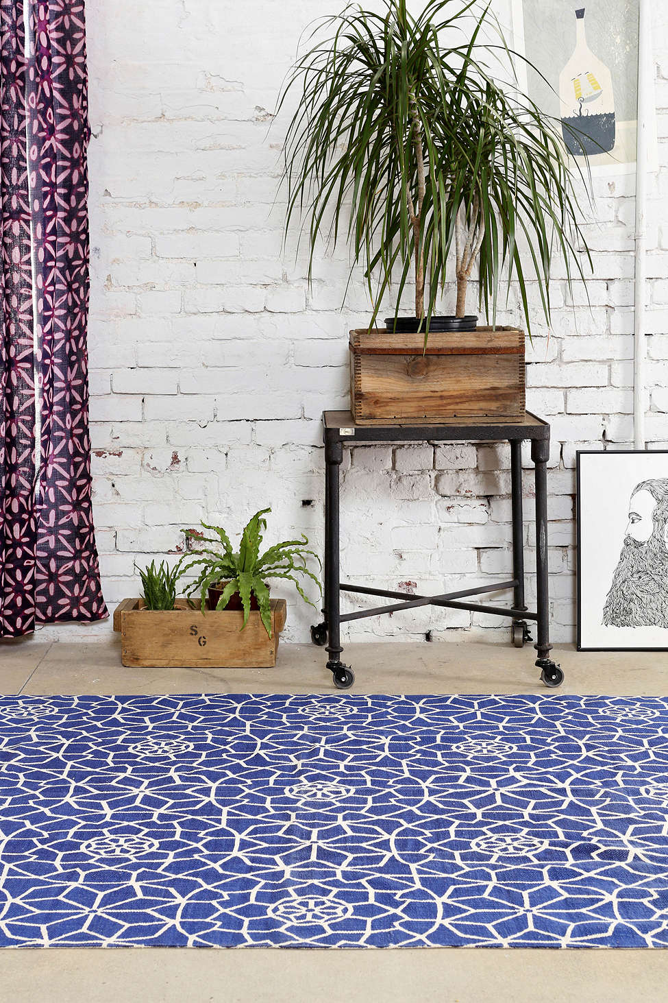 שטיחים מיוחדים עם נוכחות תמונה מאתר urban outfitters